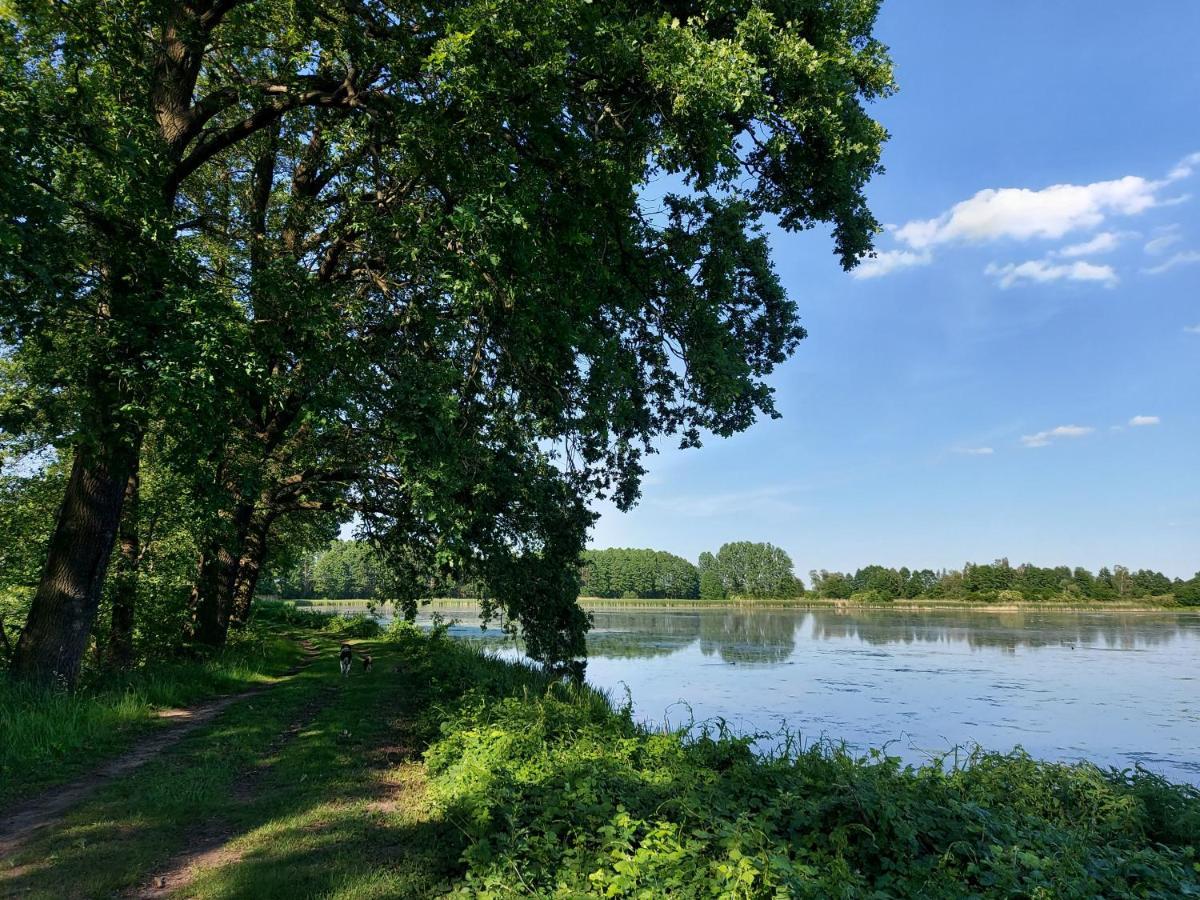 Pensjonat i Restauracja Hubertówka Milicz Exterior foto